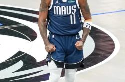 开云体育在线-黄蜂对阵奇才，欧文攻防两端统治