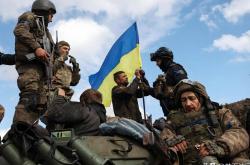 开云下载-包含罗马尼亚战平乌克兰争夺胜利激烈对决的词条