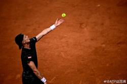 开云下载-日本网球队绝地反击西班牙网球队，兹维列夫关键制胜的简单介绍