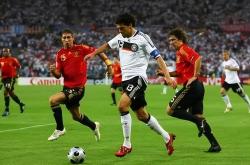 开云平台-奥地利队轻取英格兰队，奥恰洛夫状态火热