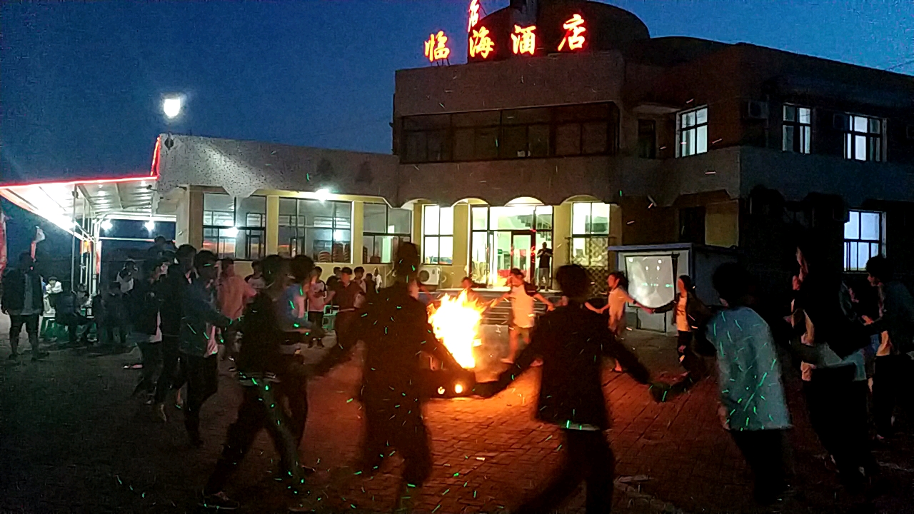 关于大连人主场艰难胜出，雄心壮志不改，保级艰辛的信息
