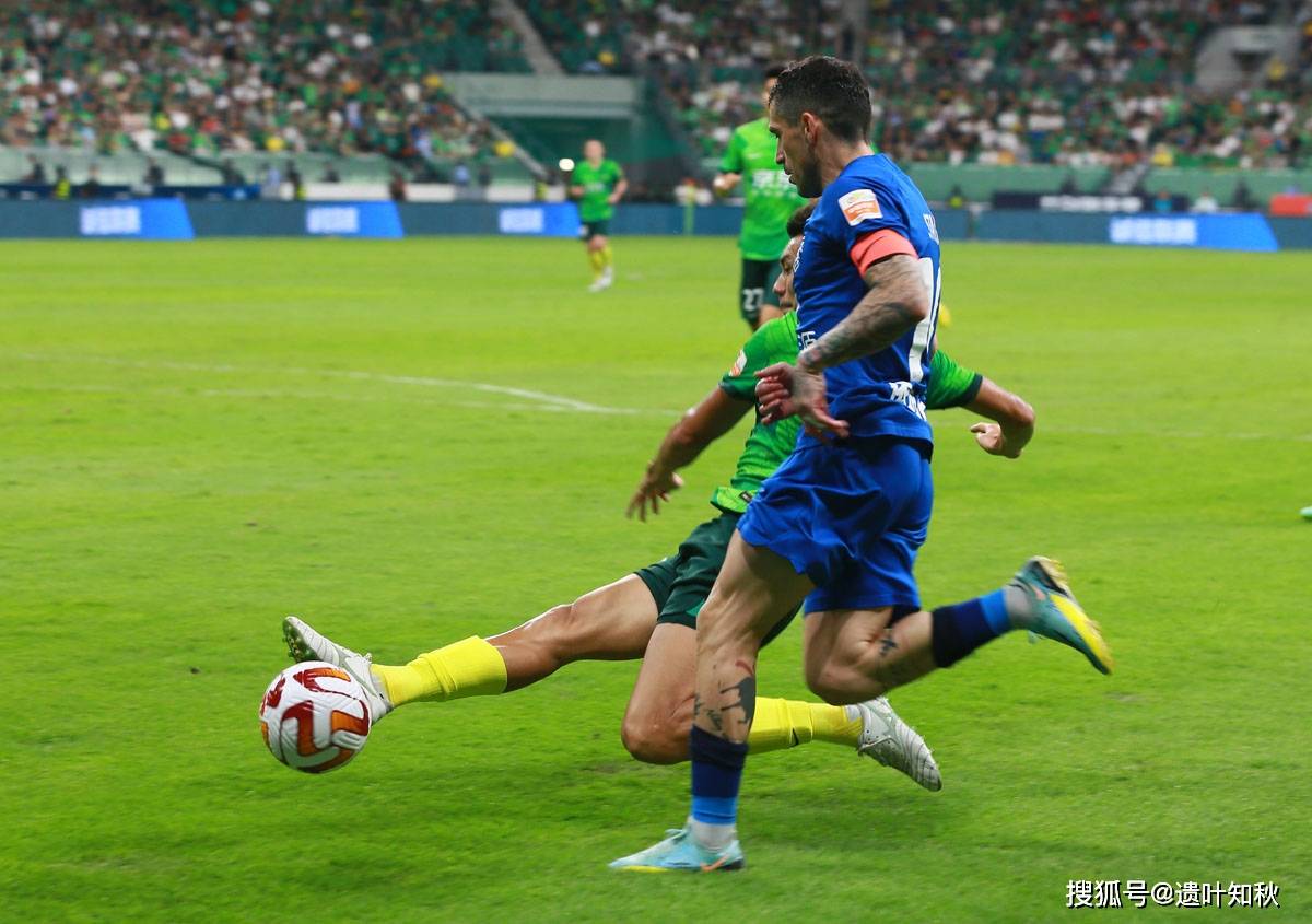 中超劲旅迎战实力对手，比赛场面激烈的简单介绍