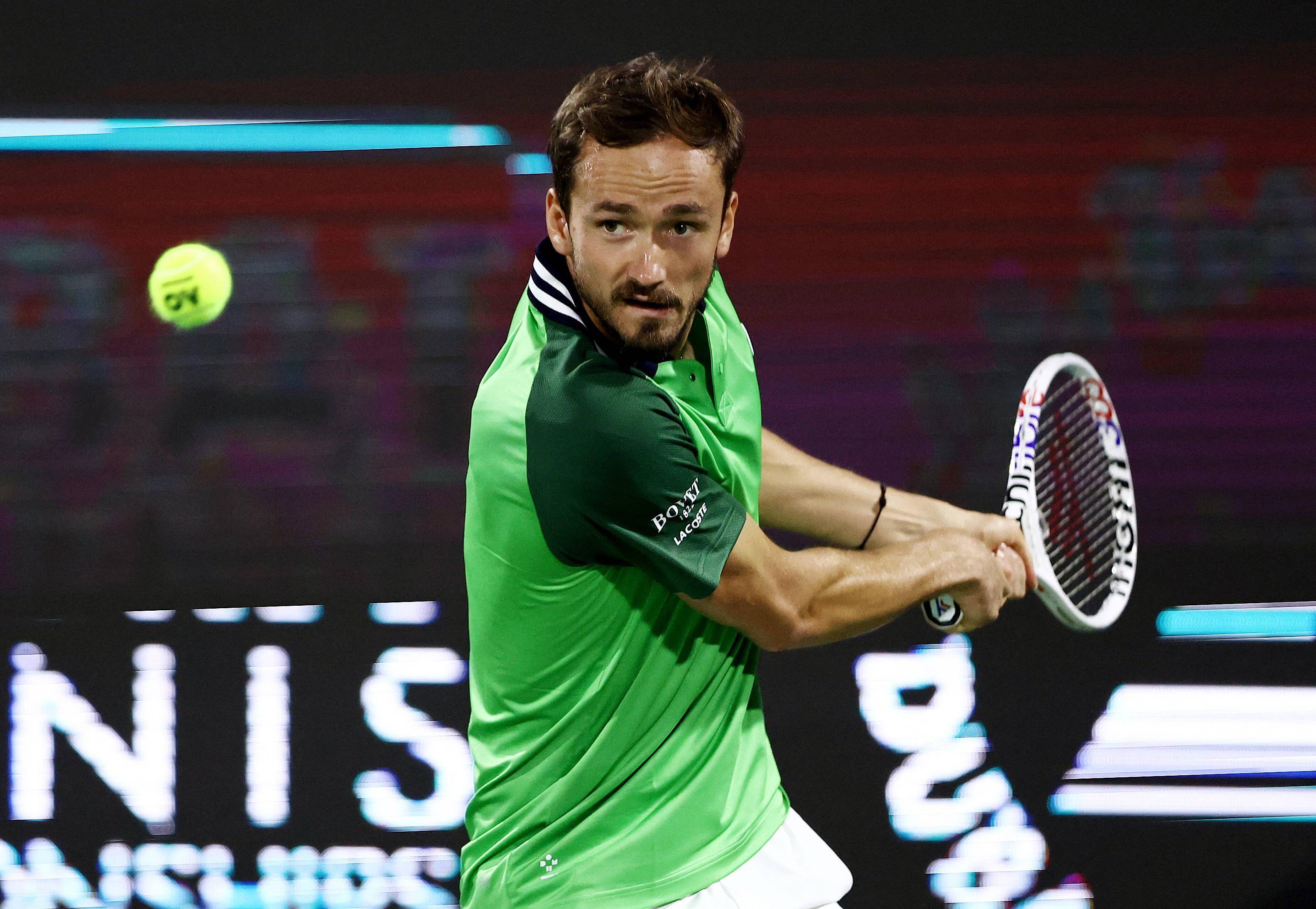 关于意大利网球队爆冷世界网球队，梅德韦杰夫惊艳世界的信息