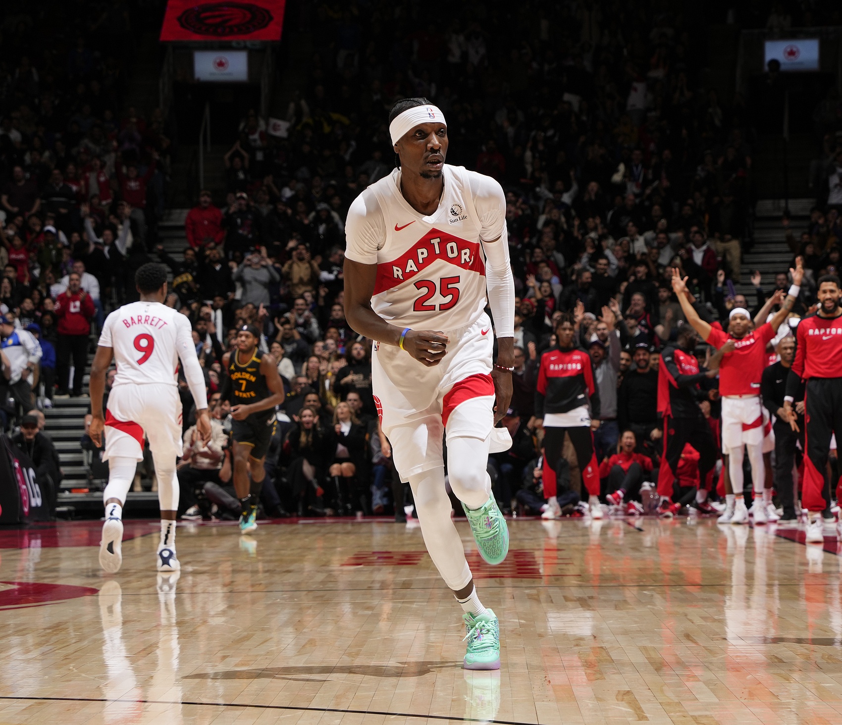 爵士压倒猛龙,挺进季后赛半决赛 爵士压倒猛龙,挺进季后赛半决赛