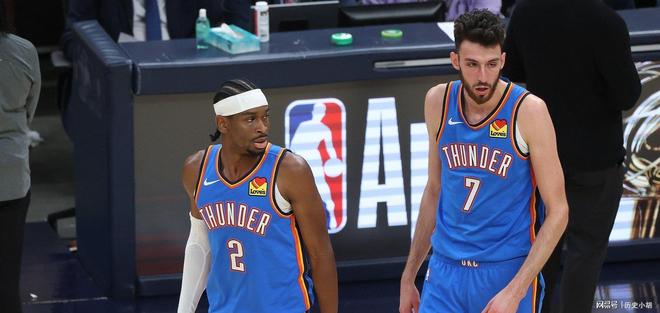 火箭碾压雷霆，米切尔关键制胜