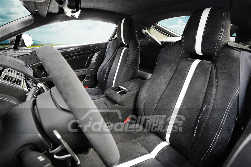 阿斯顿马丁翻盘威廉姆斯，塞恩斯扛起全队