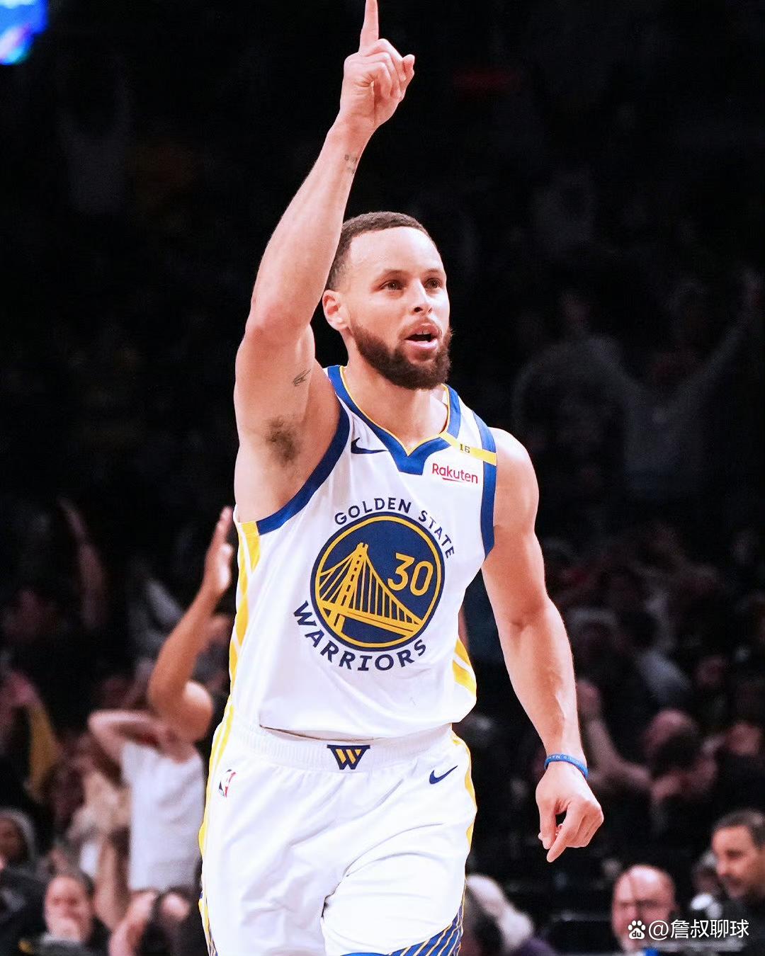 步行者险胜篮网，库里高光表现