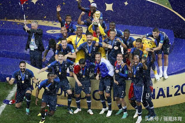 摩洛哥完胜英格兰,门迪统治全场 摩洛哥完胜英格兰,门迪统治全场