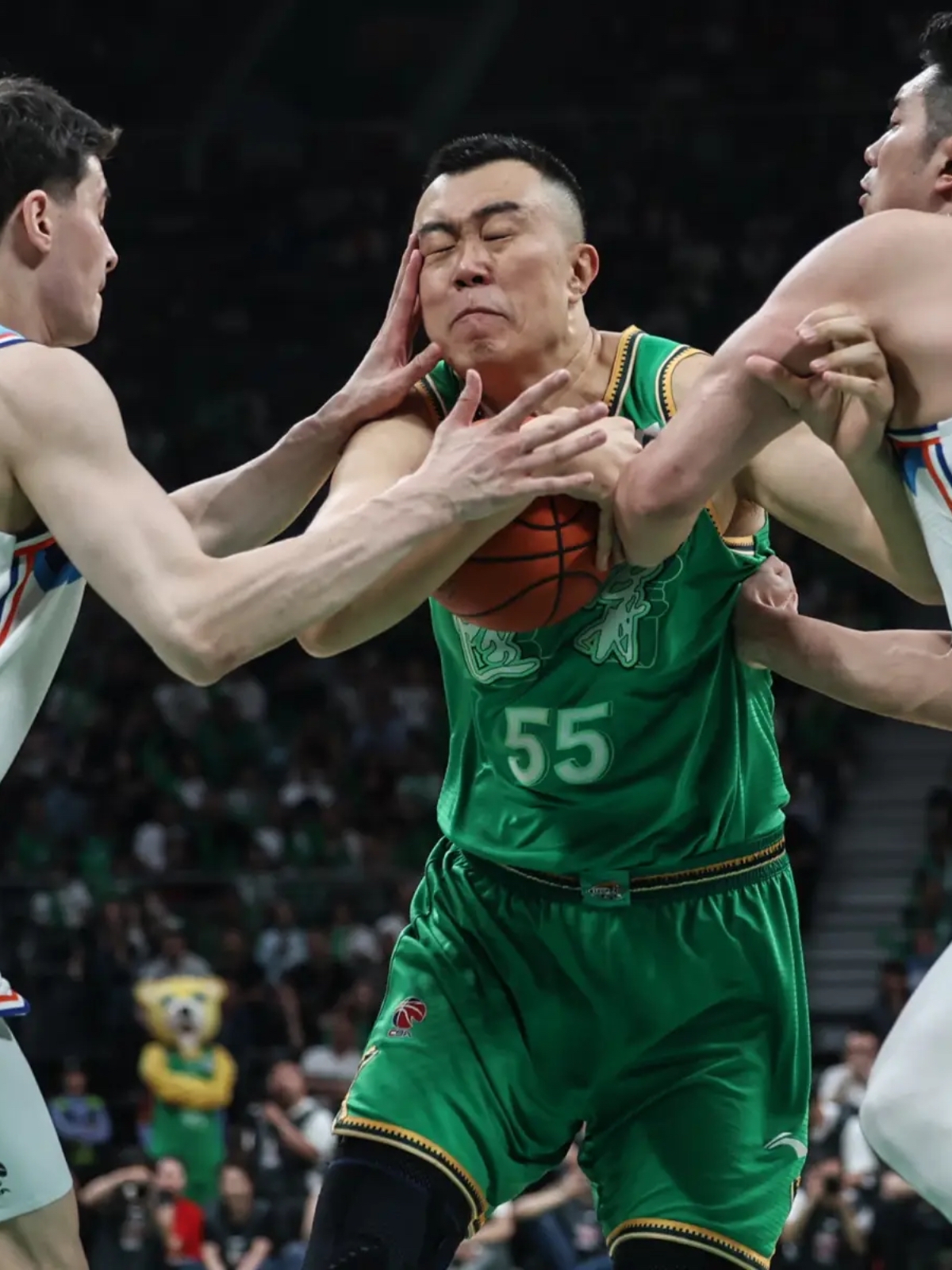 辽宁男篮求胜欲望高涨，迎接四川队