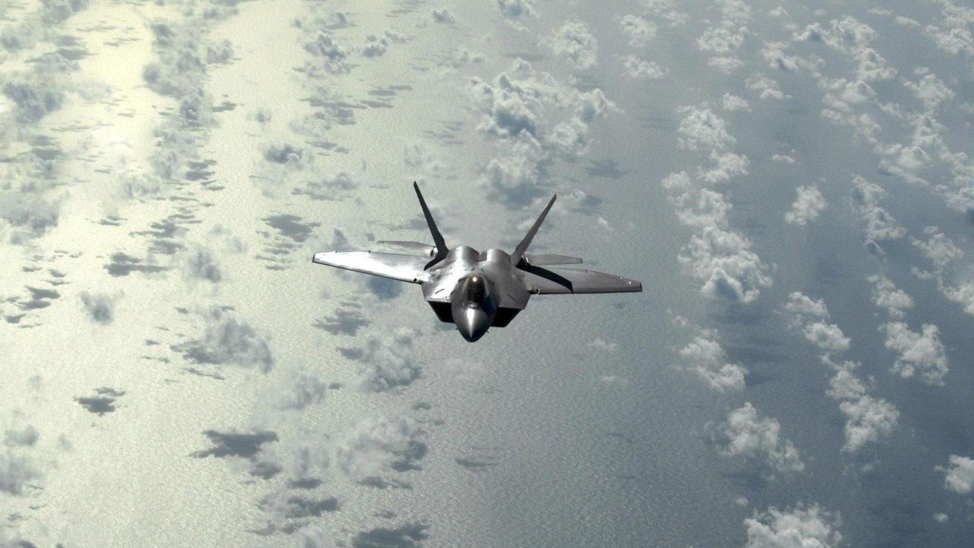 雷恩里约火刃，智利三连击的街头艺术