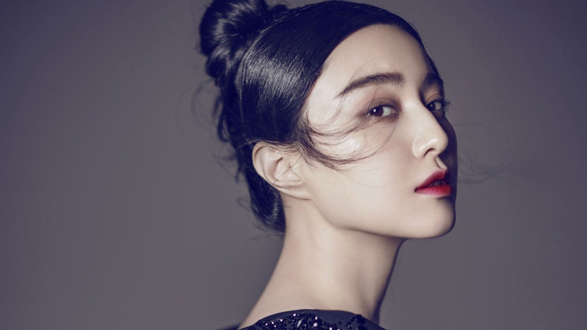 当篮球遇上足球，一场跨越时空的防守艺术终极对话