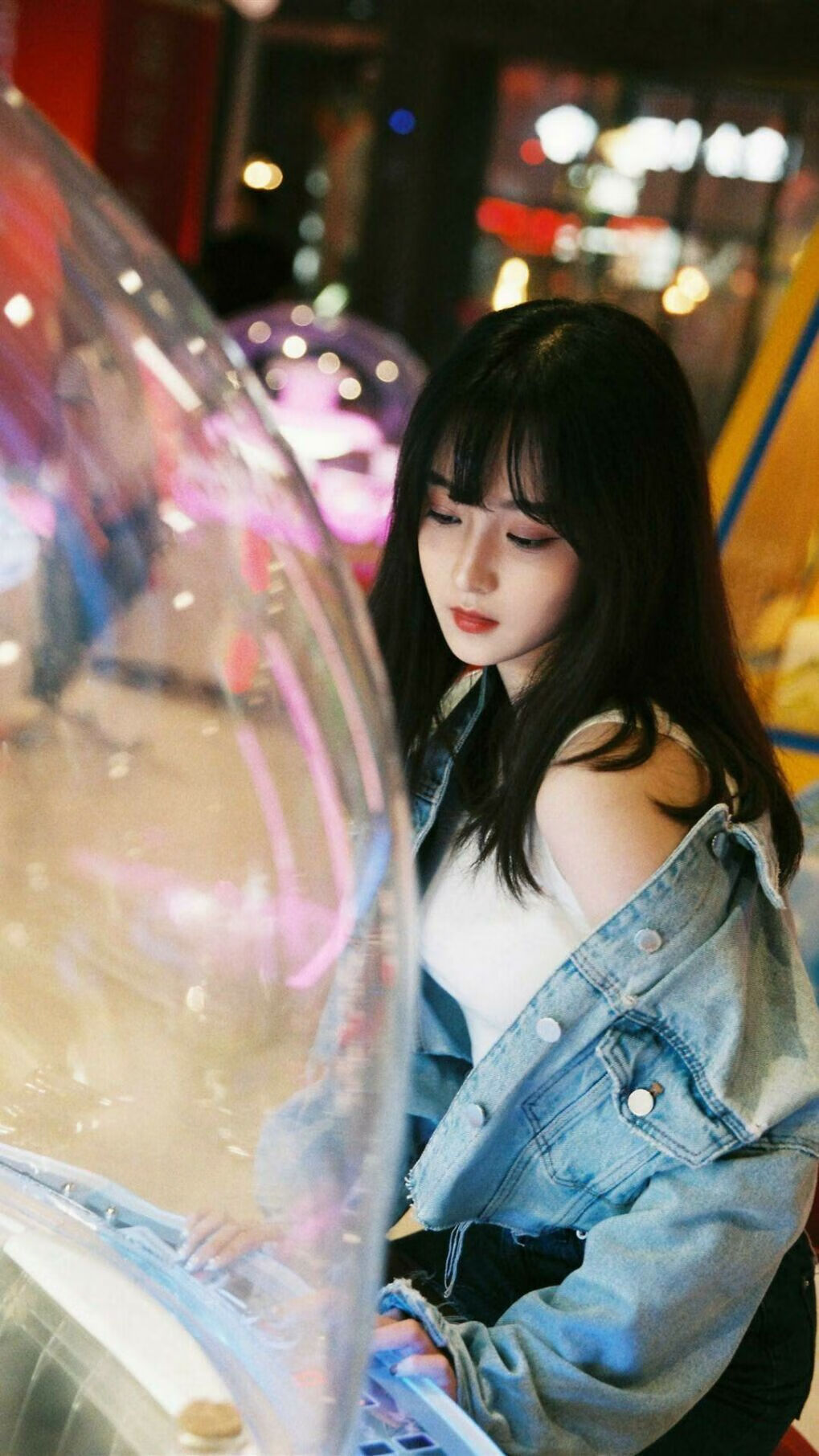 F1街道赛之夜,浓眉在关键时刻挺身而出