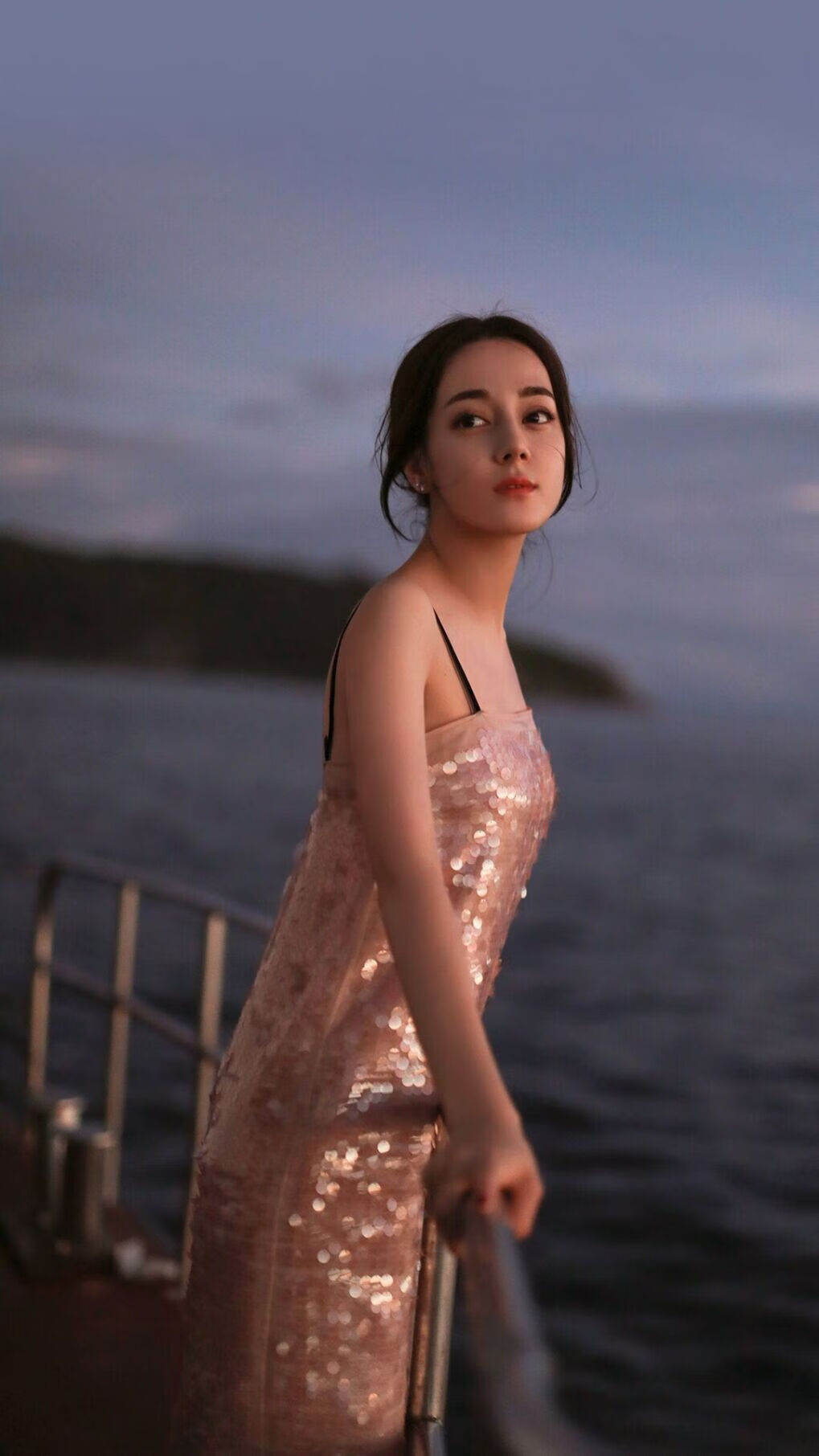 爆冷！上海队打穿NBA雄鹿，切特·霍姆格伦成关键先生